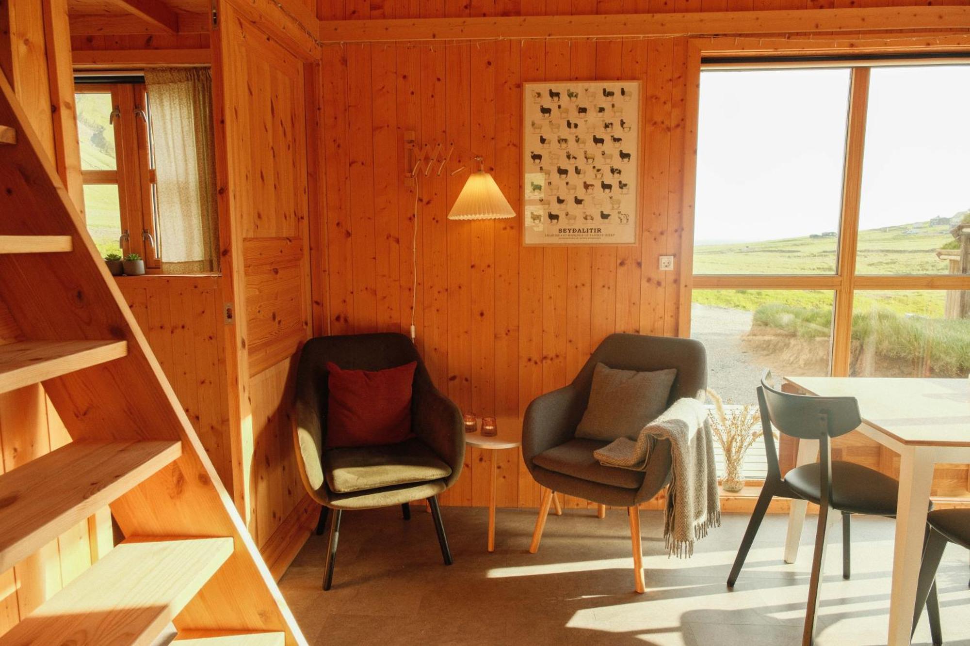 Mulafossur Cottages By Famous Waterfall In Gasadalur 外观 照片